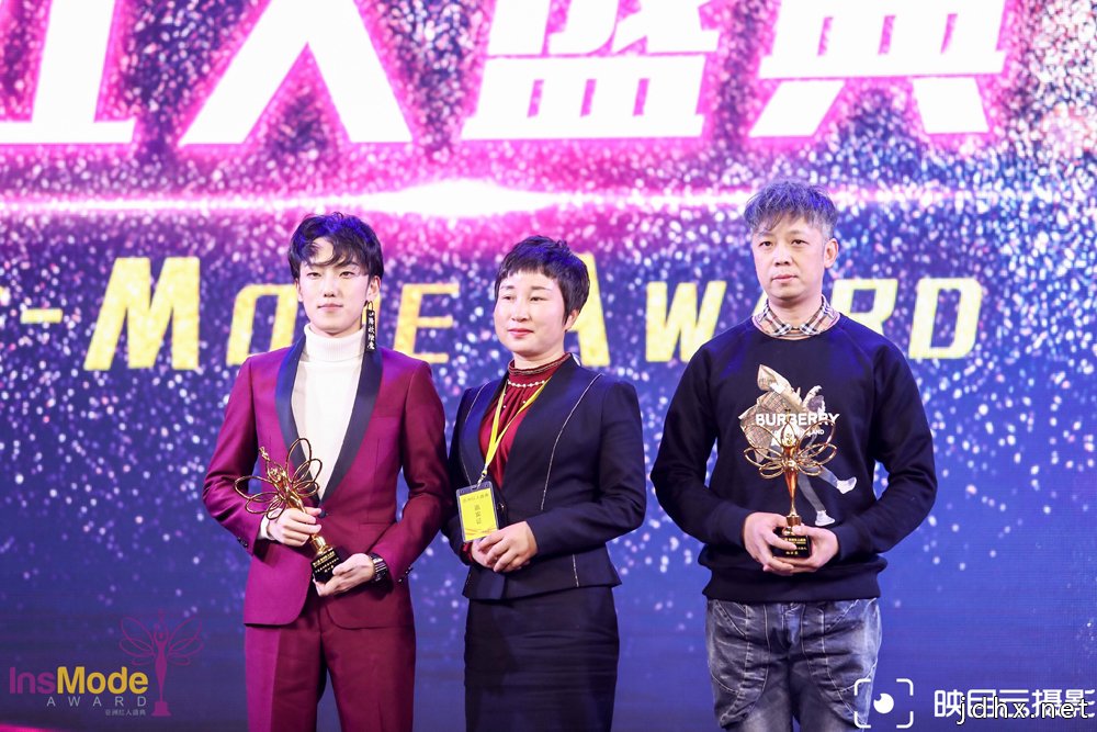 怀音乐初心去做全能偶像 刘一辛斩获“亚洲最佳创作新人”