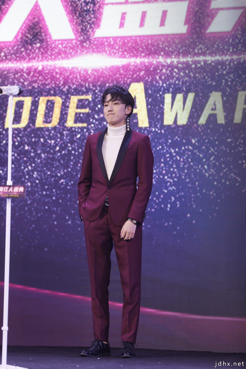 怀音乐初心去做全能偶像 刘一辛斩获“亚洲最佳创作新人”