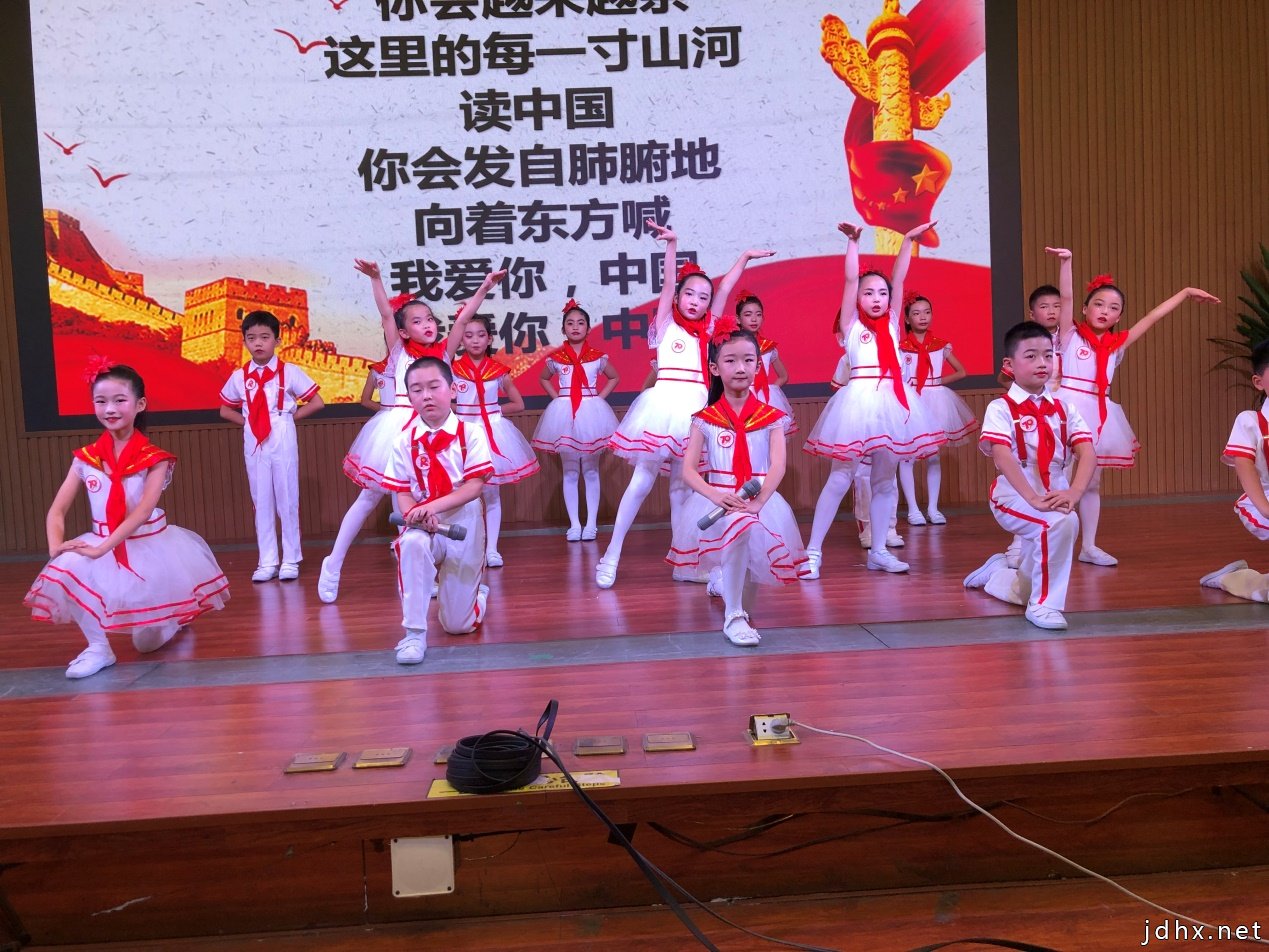 庆丰街小学参加温江区小学第一学区2019年中华经典展示活动(图3)
