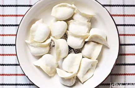 下冻饺子怎么才能不烂2