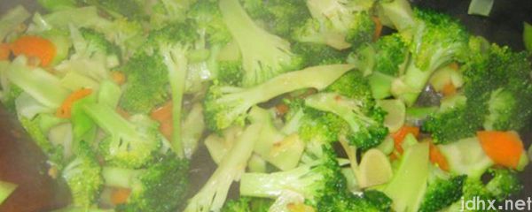 绿菜花怎么炒(图3)