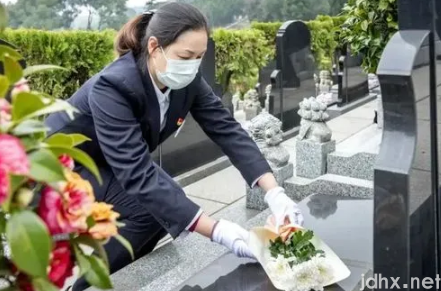 2022年清明扫墓可以放鞭炮吗2
