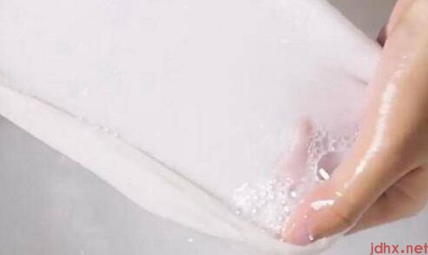 中性笔水黑色用啥洗掉(图6)