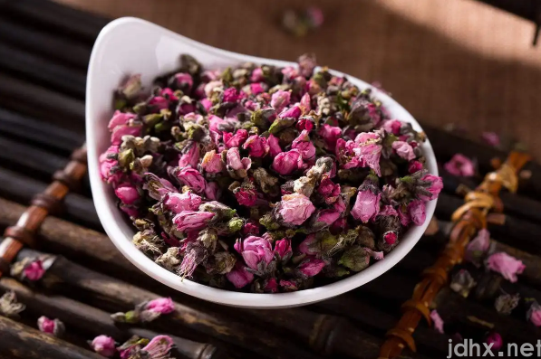 桃花茶用冷水还是热水泡1