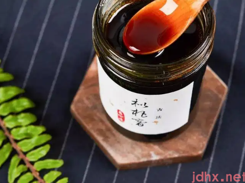 熬枇杷膏一斤枇杷放多少冰糖3