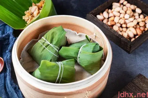 煮粽子中途可以添水吗1