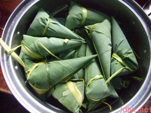煮粽子中途可以添水吗2