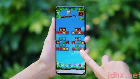 618上榜热销手机,三星S20U至今犹在(图1) 618上榜热销手机,三星S20U至今犹在(图1)