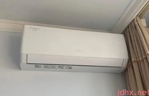空调睡眠模式会自动调节温度吗1