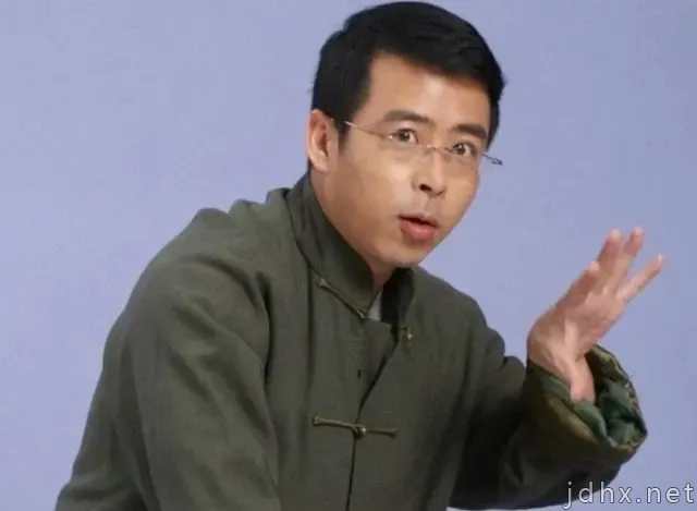 央视的名嘴阿丘犯了啥事儿？淡出视野(图3)
