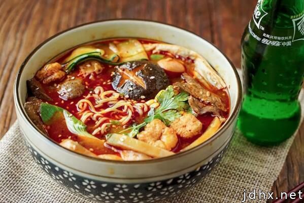 中国十大小吃排行榜，麻辣烫上榜，第二被誉为天下美味(图1)