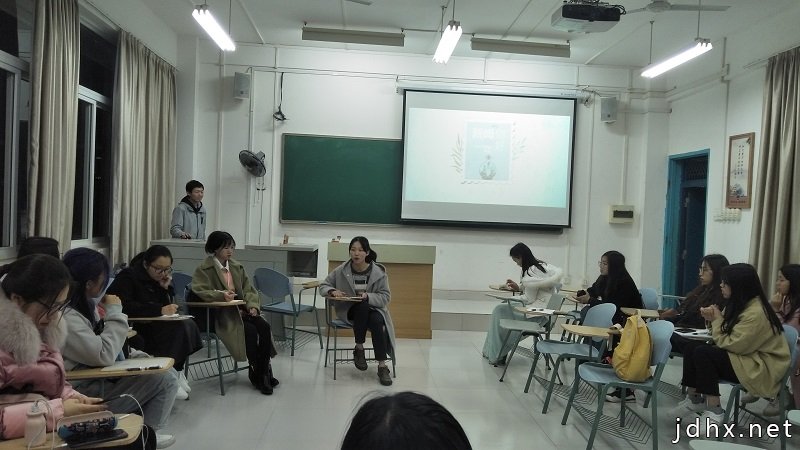 黄清瑕同学分享写作经验.jpg