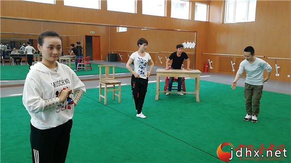 甘肃省陇剧院：耕耘创作“只争朝夕，不负韶华”