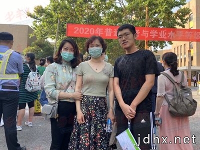 山东高考英语应用文写作体裁新颖：由往年的书信体变为写一篇新闻报道