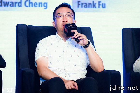 李捷参加第23届上海国际电影节开幕论坛。图片来源：上海国际电影节