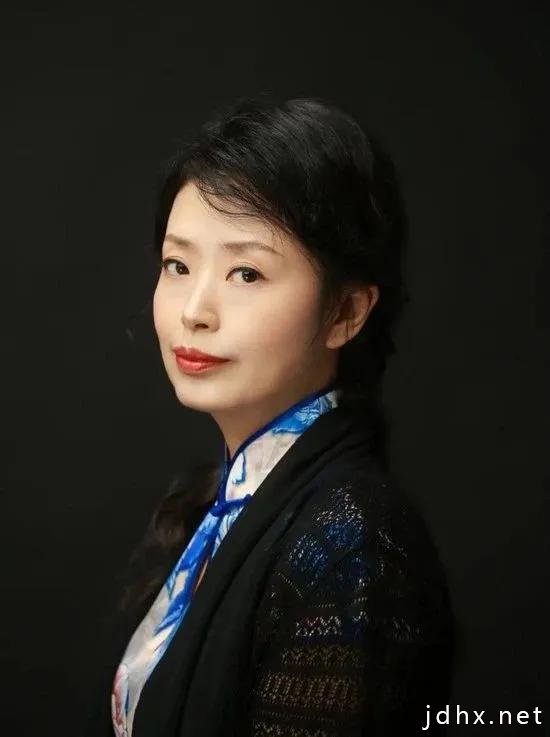 首批美术家聚集新余 开启脱贫攻坚写生创作万里行