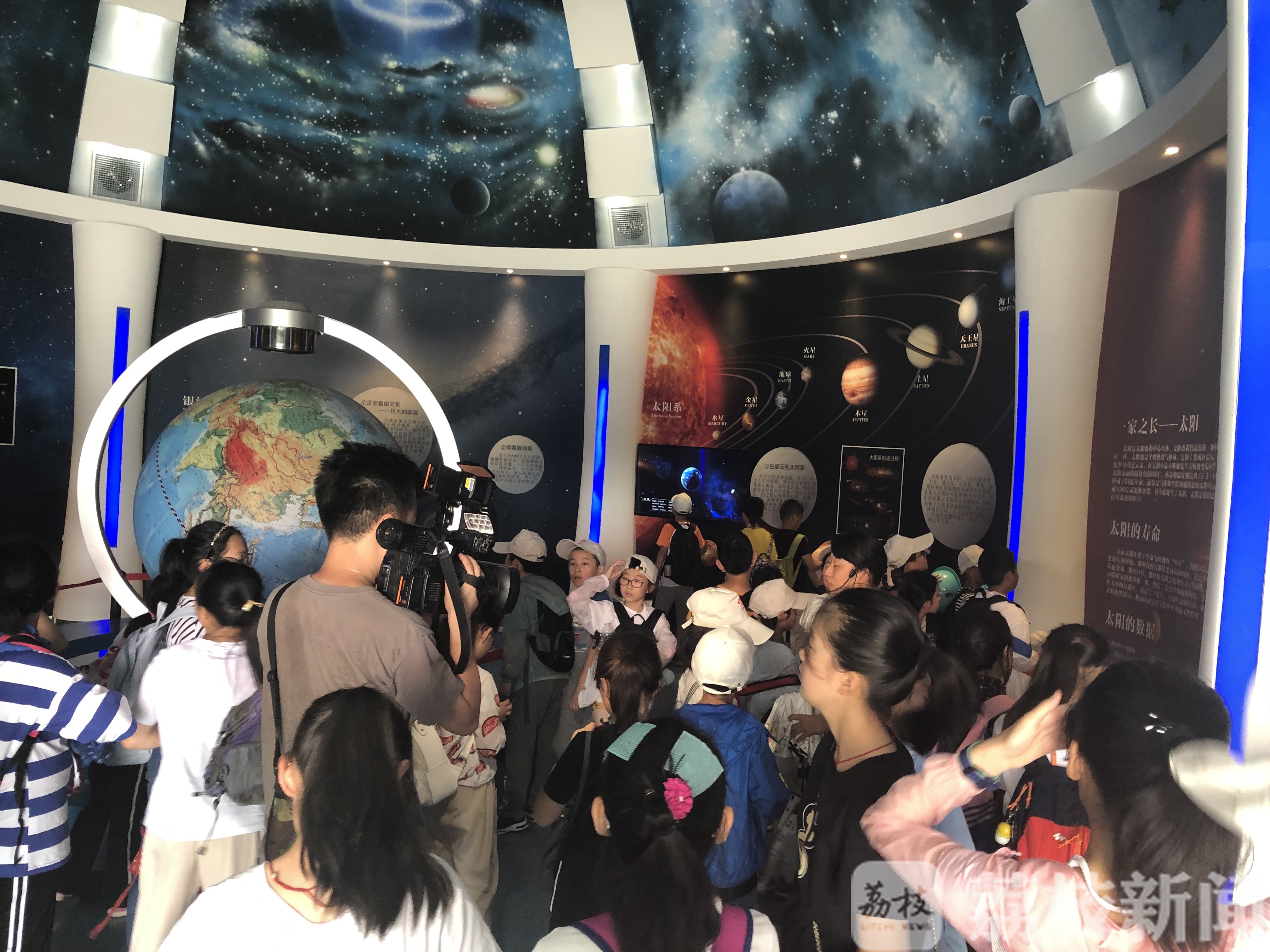 寻找“金钉子” 赏古木珍品 “未来科学家”科普探秘
