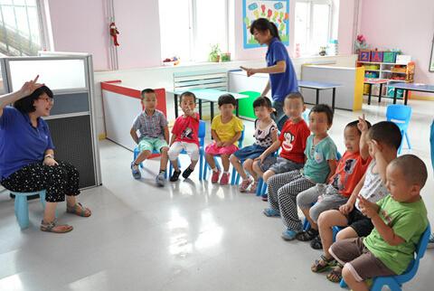 自闭症治疗乱象丛生：“世纪之谜”需科学干预(图)